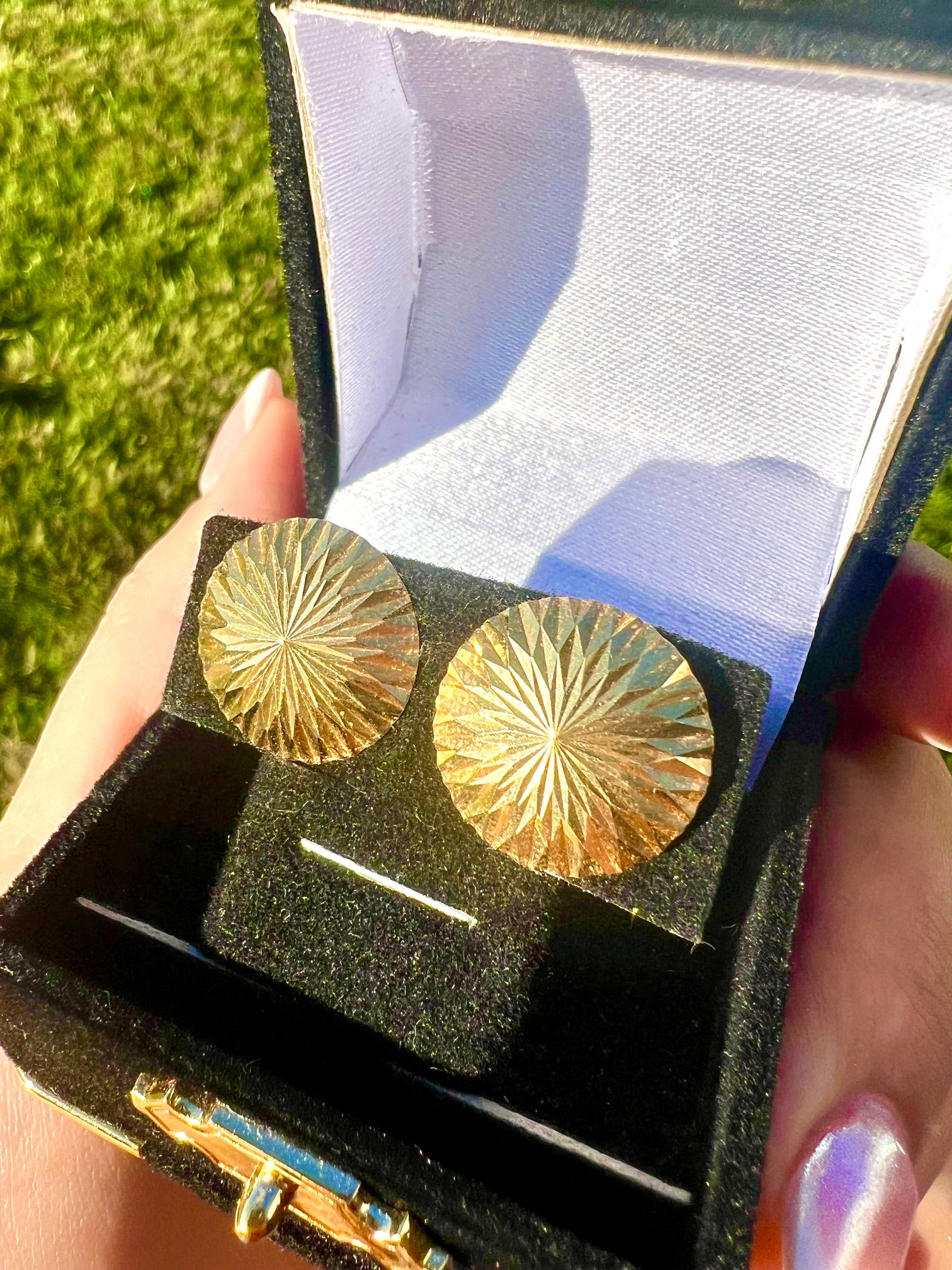 18k Diamond-Cut Vintage Stud Statement Earrings
