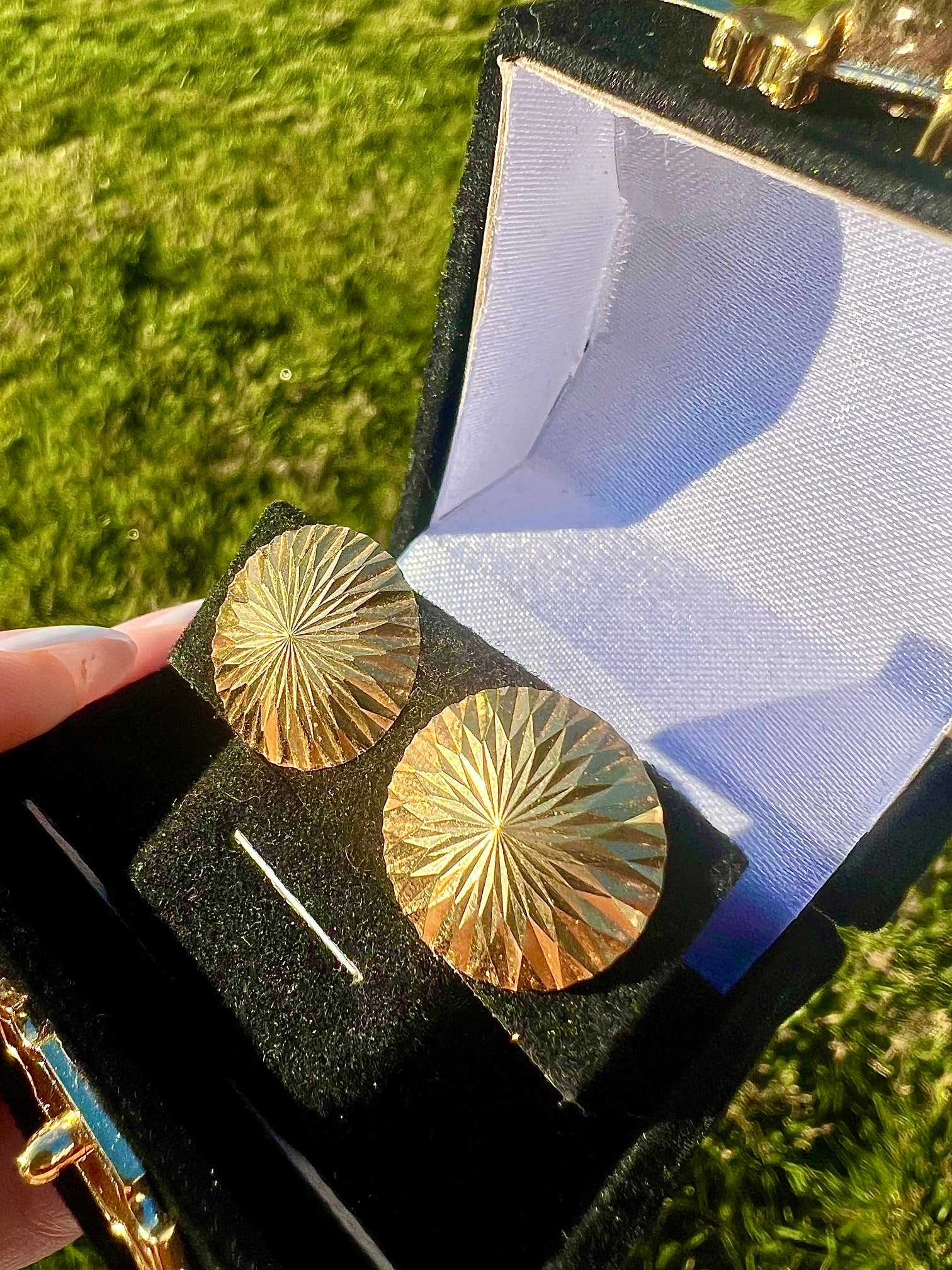 18k Diamond-Cut Vintage Stud Statement Earrings